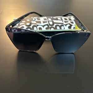 Stylish Black Sunglasses